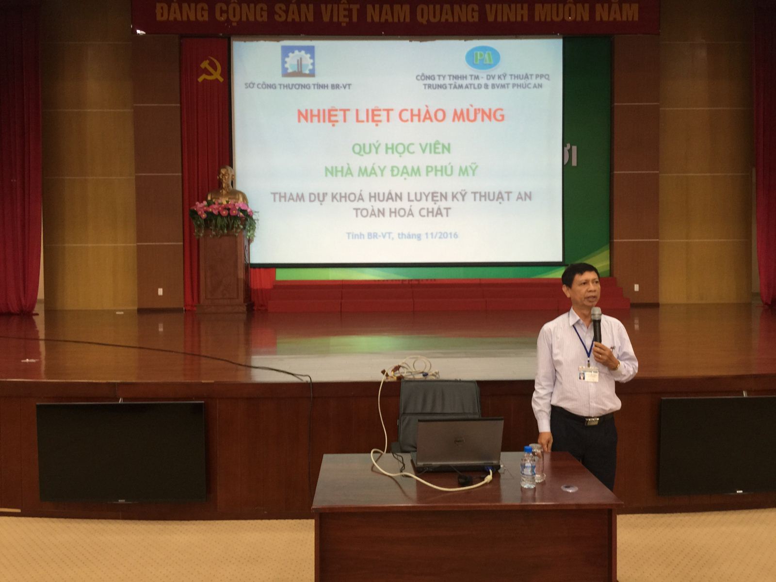 Huấn luyện kỹ thuật an toàn hóa chất cho nhà máy Đạm Phú Mỹ